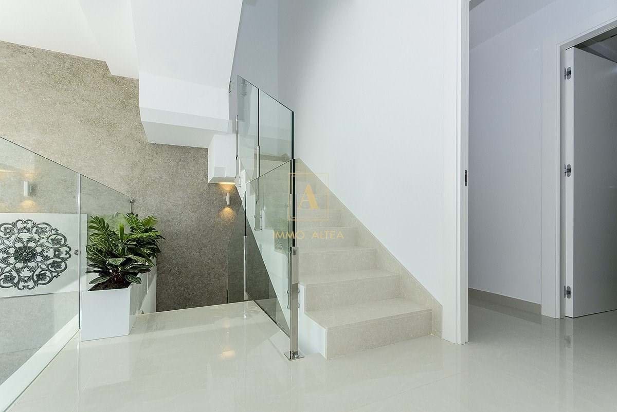 5 quarto Moradia para venda em Alicante cidade com piscina - 780 000 € (Ref: 9835158)