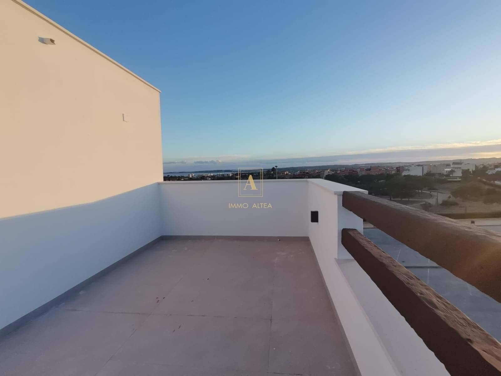 5 quarto Moradia para venda em Alicante cidade com piscina - 780 000 € (Ref: 9835158)