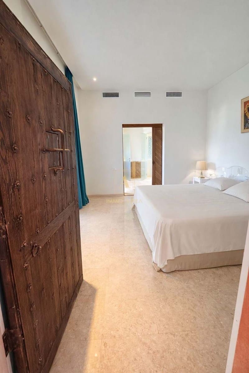 3 bedroom Villa for sale in Altea - € 4,200,000 (Ref: 9854509)