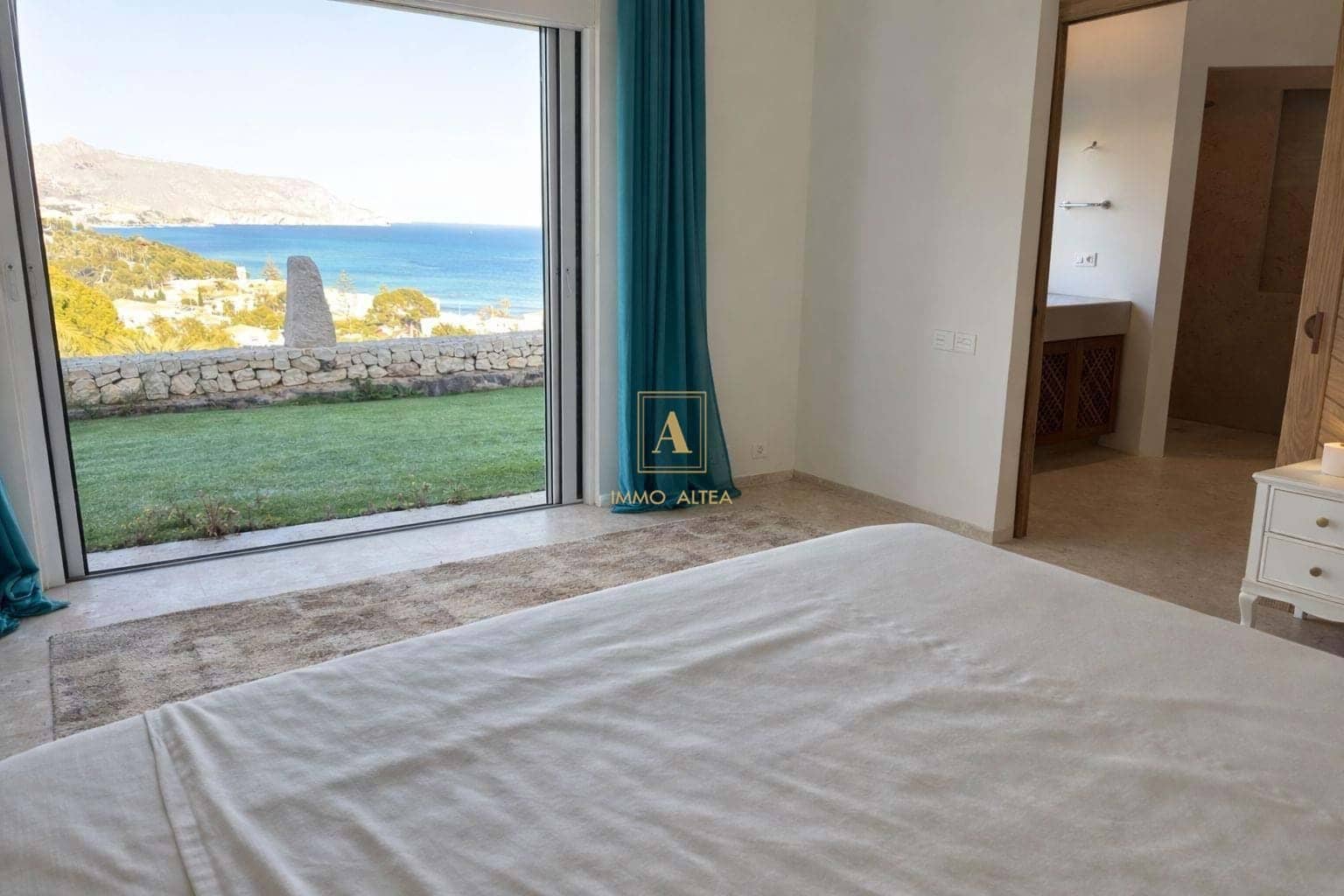3 bedroom Villa for sale in Altea - € 4,200,000 (Ref: 9854509)