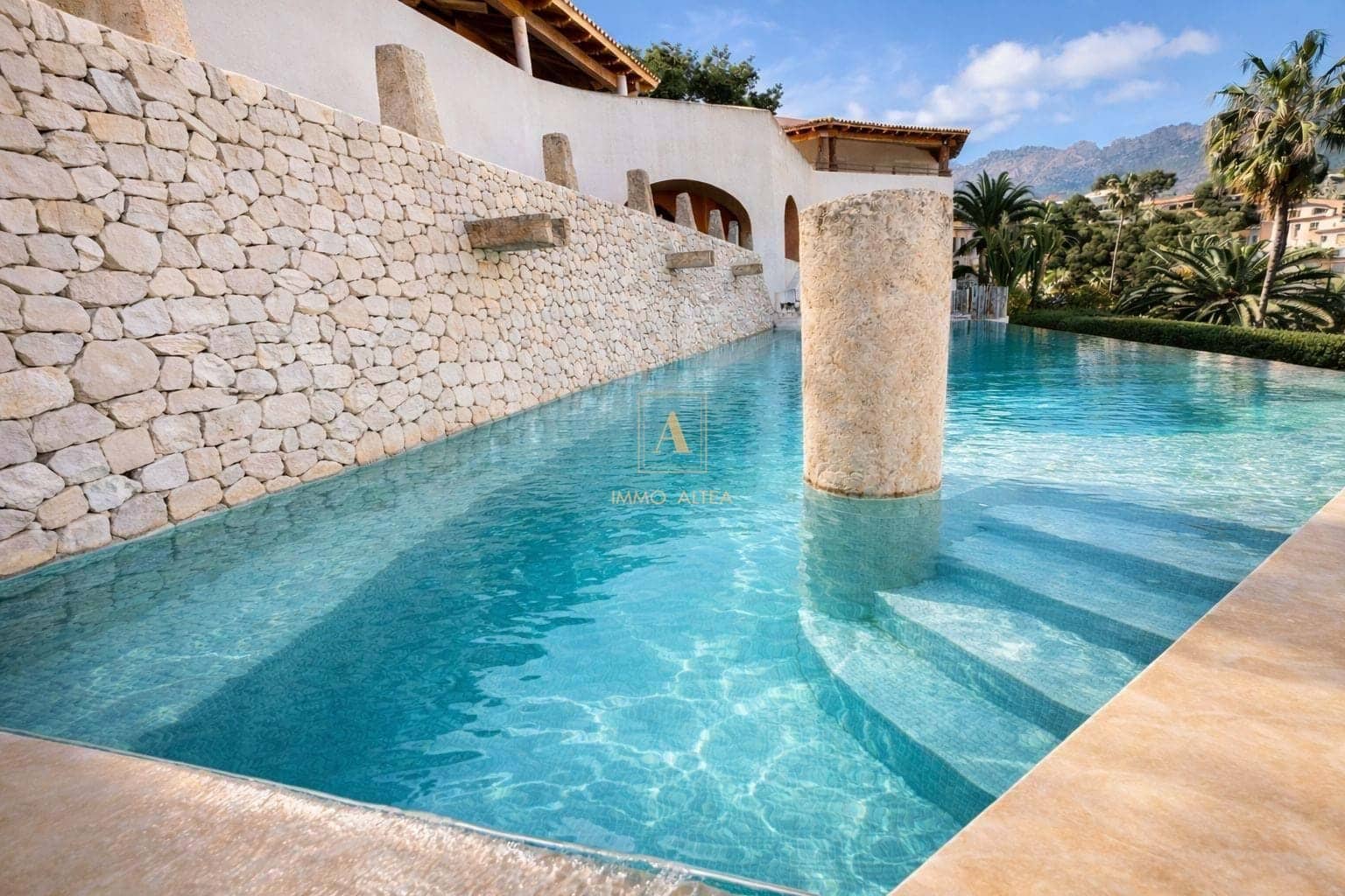 3 bedroom Villa for sale in Altea - € 4,200,000 (Ref: 9854509)