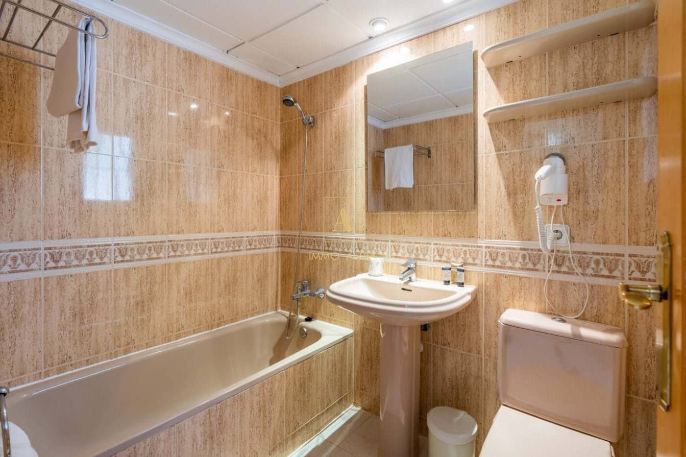 1 bedroom Villa for sale in Calpe / Calp with pool - € 180,000 (Ref: 9868153)