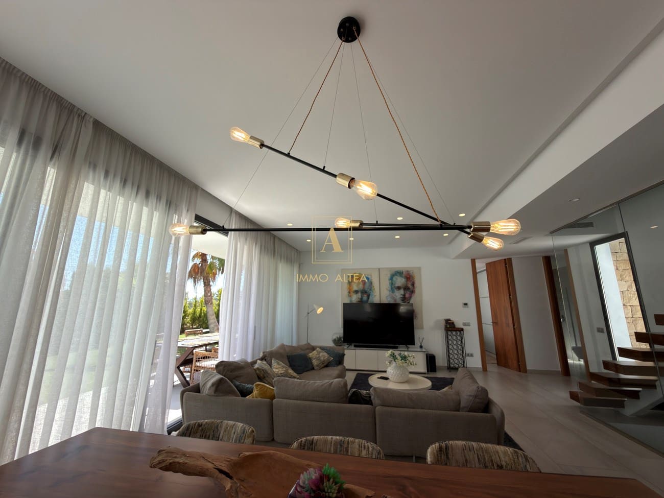 Chalet de 4 habitaciones en Alicante / Alacant ciudad en venta con piscina - 1.340.000 € (Ref: 9893674)
