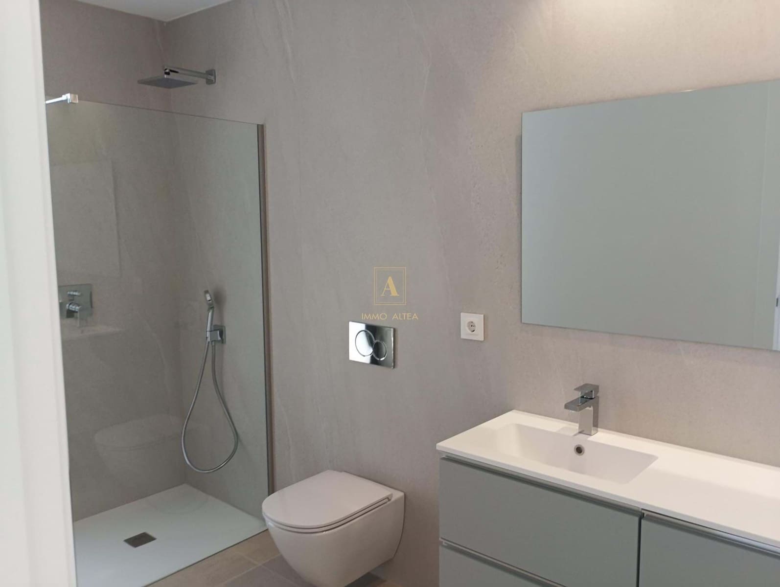 Chalet de 3 habitaciones en Pilar de la Horadada en venta con piscina - 586.000 € (Ref: 9912449)