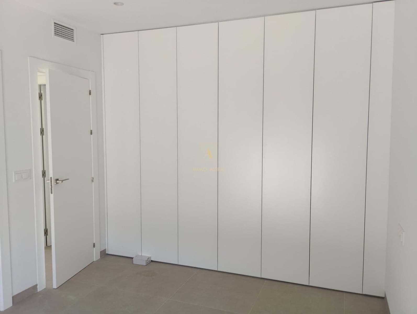 Chalet de 3 habitaciones en Pilar de la Horadada en venta con piscina - 586.000 € (Ref: 9912449)