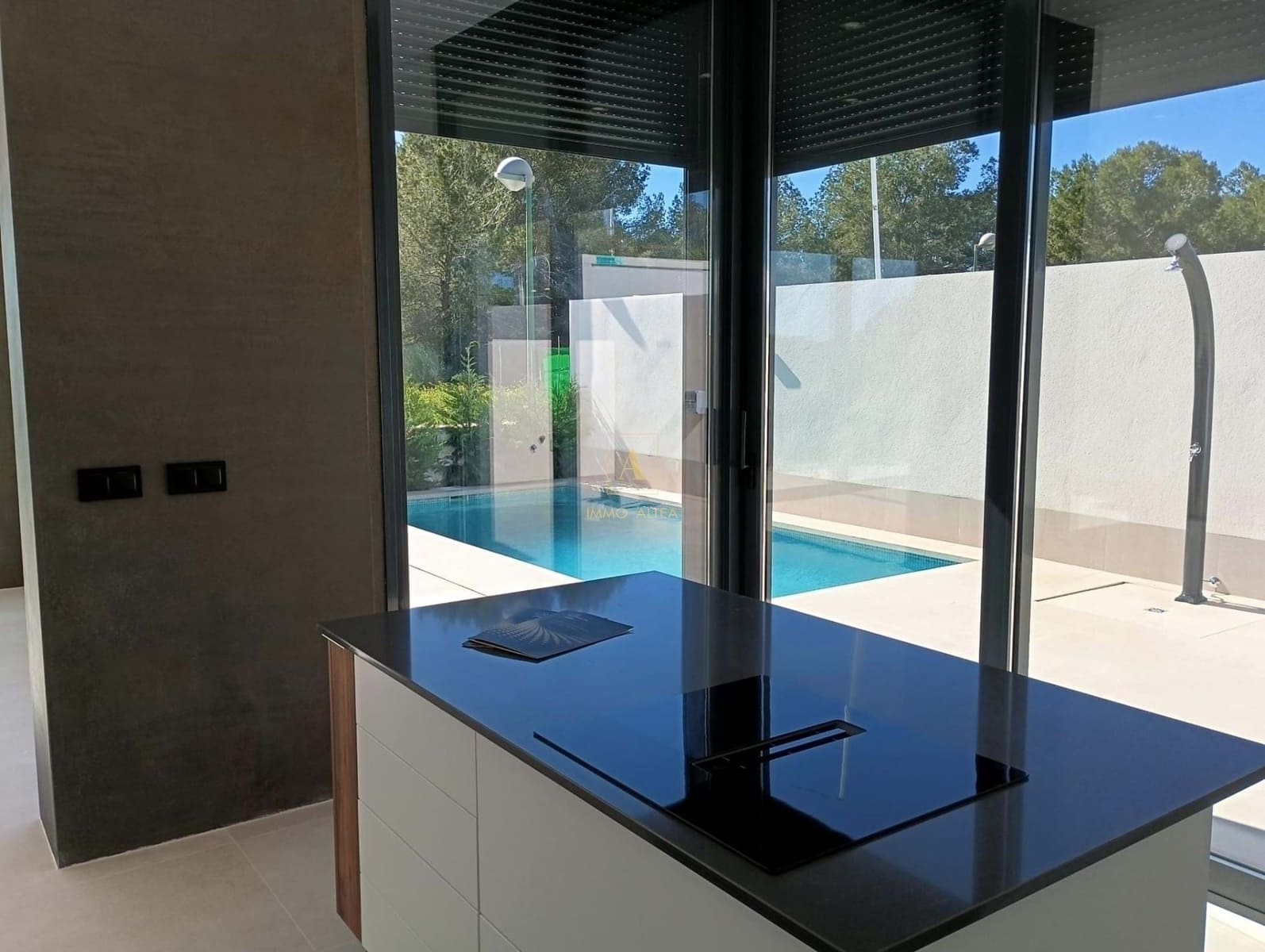 Chalet de 3 habitaciones en Pilar de la Horadada en venta con piscina - 586.000 € (Ref: 9912449)