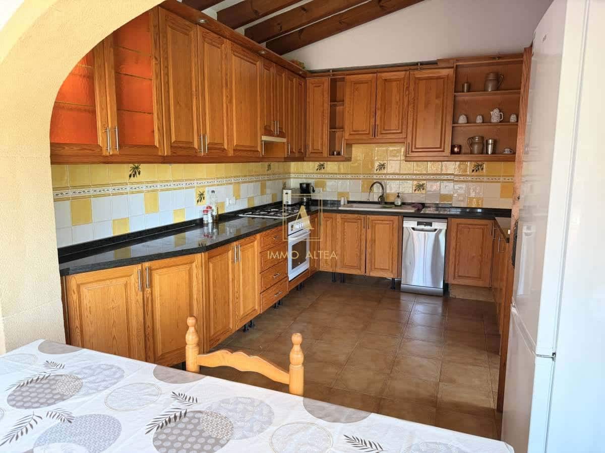 3 soveværelse Villa til salg i Alicante by - € 559.000 (Ref: 9921641)