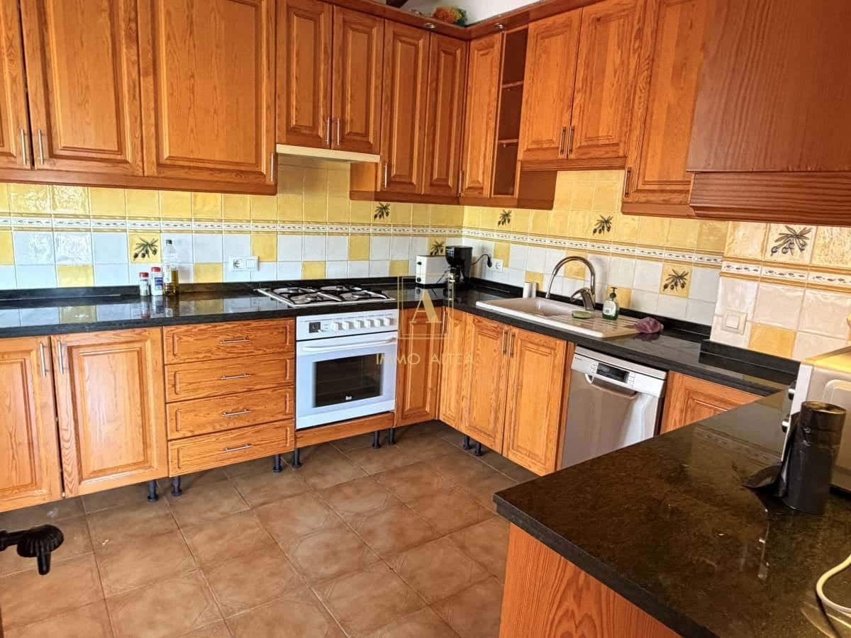 3 soveværelse Villa til salg i Alicante by - € 559.000 (Ref: 9921641)