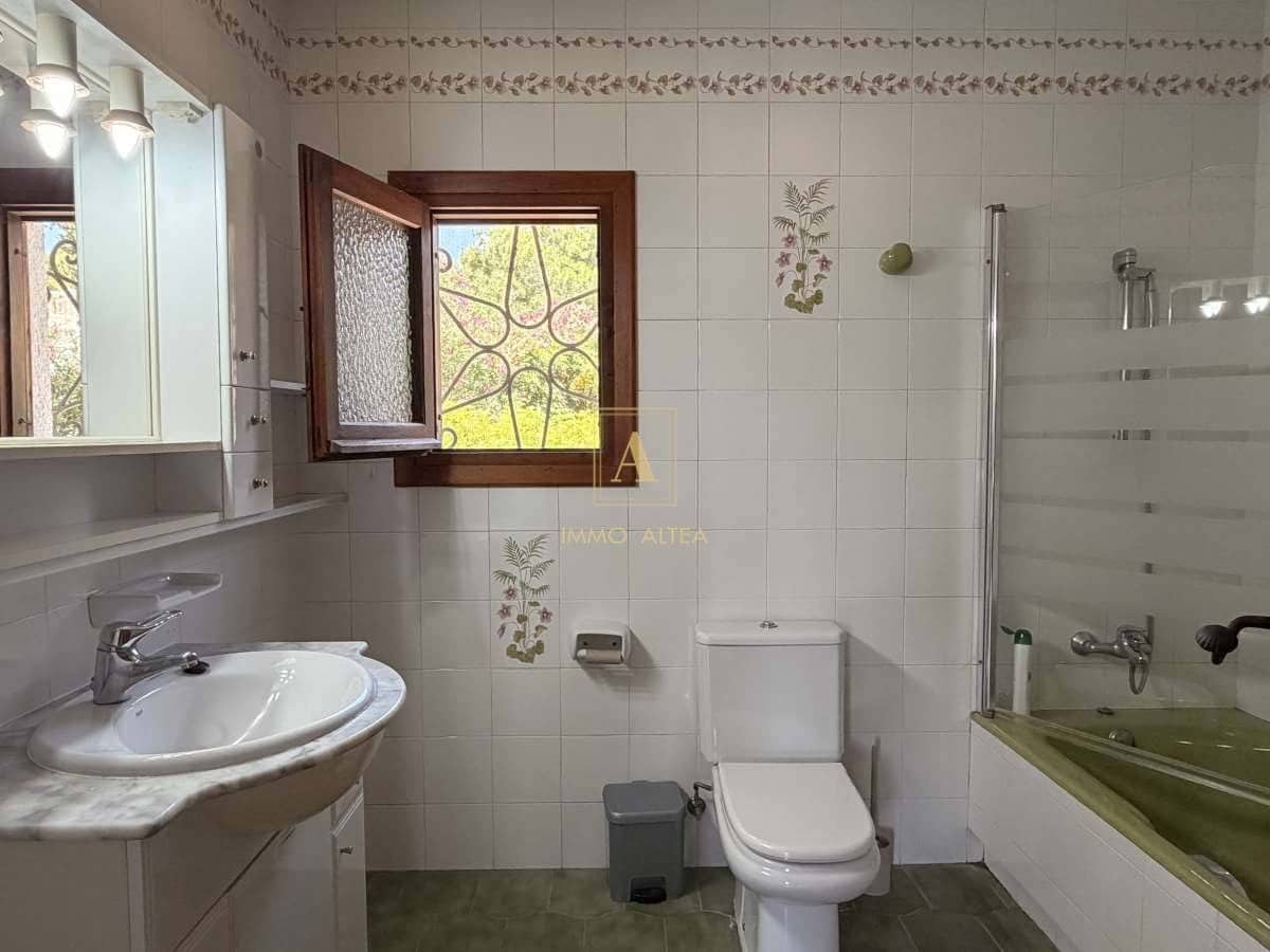 3 soveværelse Villa til salg i Alicante by - € 559.000 (Ref: 9921641)