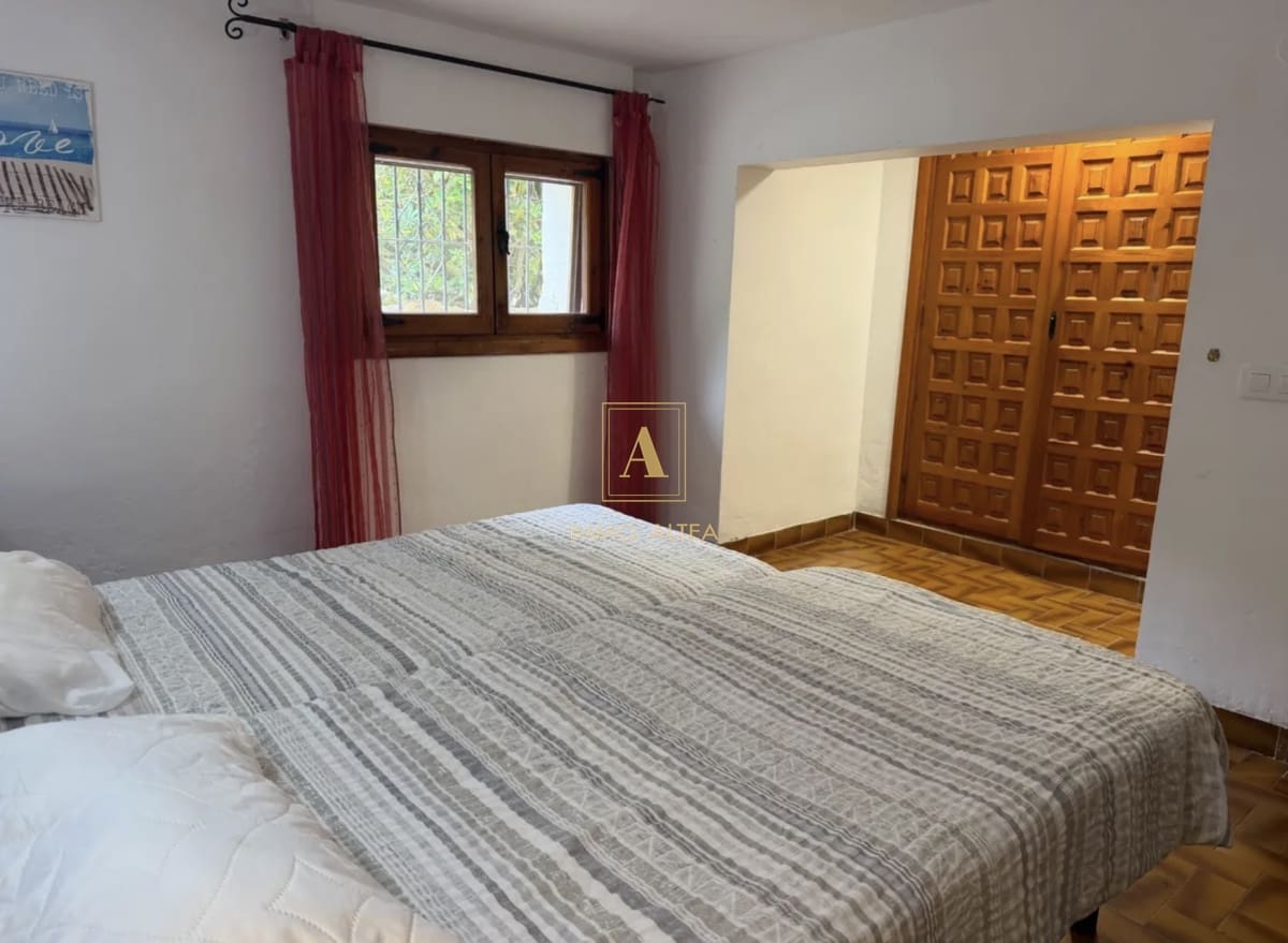 3 soveværelse Villa til salg i Alicante by - € 559.000 (Ref: 9921641)