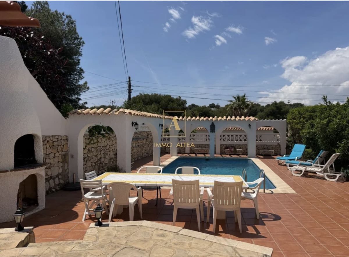 3 soveværelse Villa til salg i Alicante by - € 559.000 (Ref: 9921641)