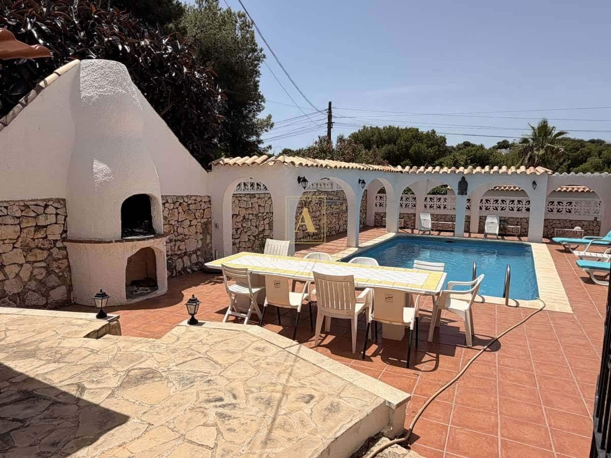 3 soveværelse Villa til salg i Alicante by - € 559.000 (Ref: 9921641)