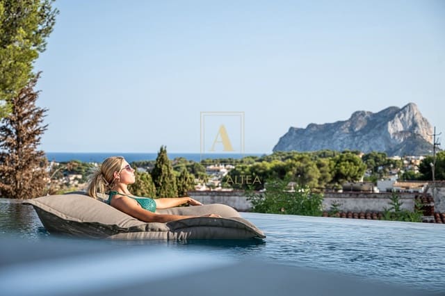 3 slaapkamer Villa te koop in Alicante stad met garage - € 1.250.000 (Ref: 9935459)