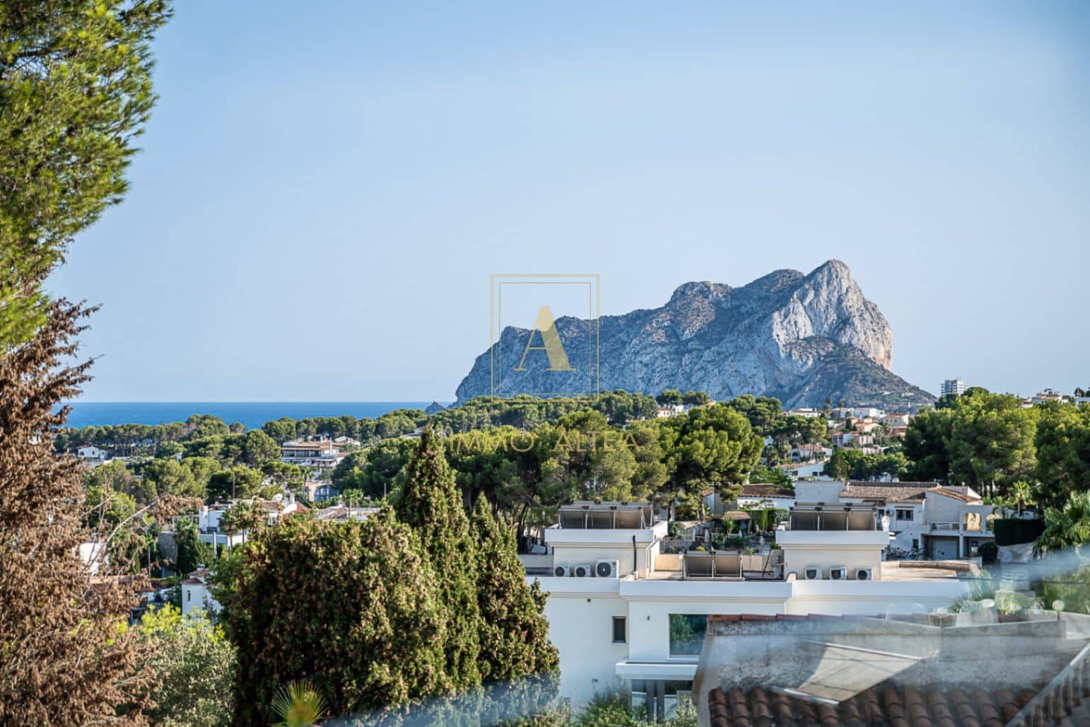 3 slaapkamer Villa te koop in Alicante stad met garage - € 1.250.000 (Ref: 9935459)