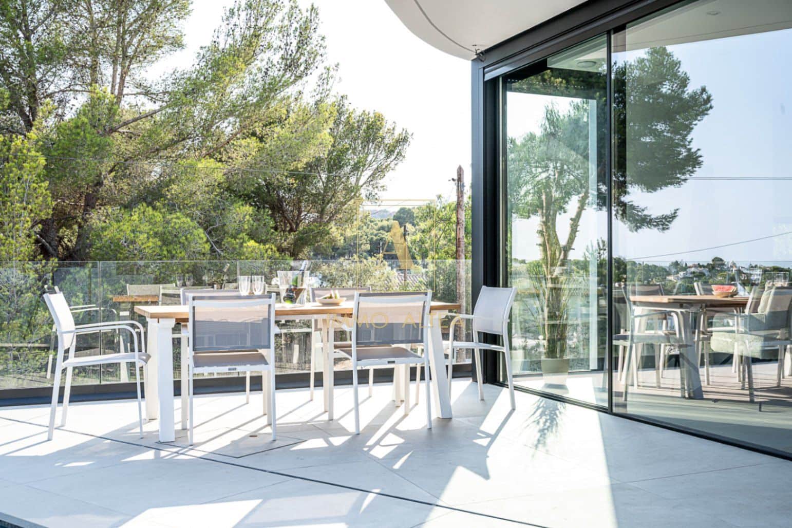3 slaapkamer Villa te koop in Alicante stad met garage - € 1.250.000 (Ref: 9935459)