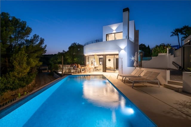 3 slaapkamer Villa te koop in Alicante stad met garage - € 1.250.000 (Ref: 9935459)