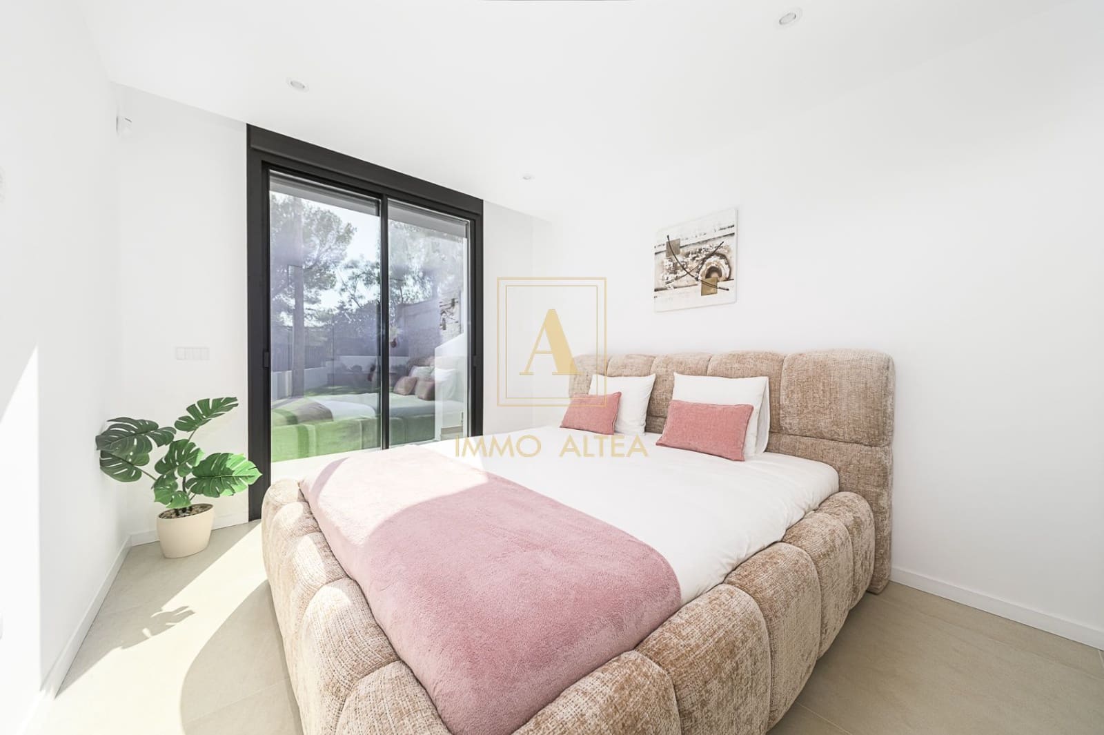 3 slaapkamer Villa te koop in Alicante stad met garage - € 1.250.000 (Ref: 9935459)