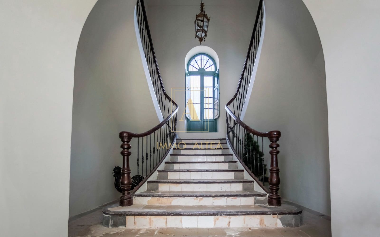 Chalet de 7 habitaciones en Alicante / Alacant ciudad en venta con garaje - 995.000 € (Ref: 9939310)