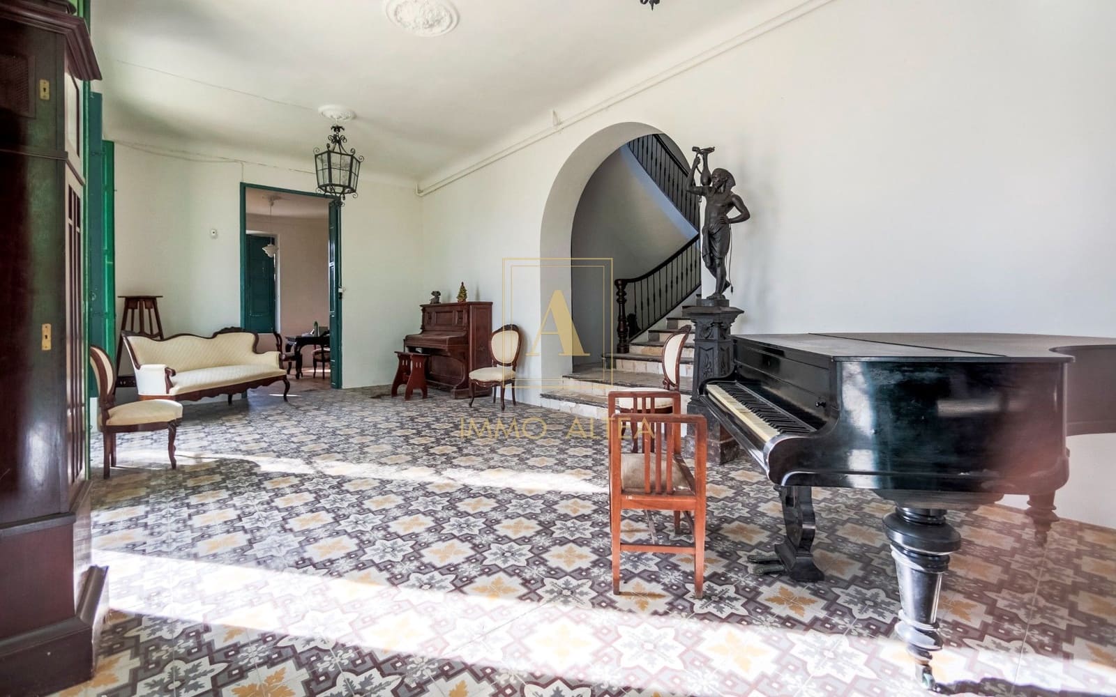 Chalet de 7 habitaciones en Alicante / Alacant ciudad en venta con garaje - 995.000 € (Ref: 9939310)