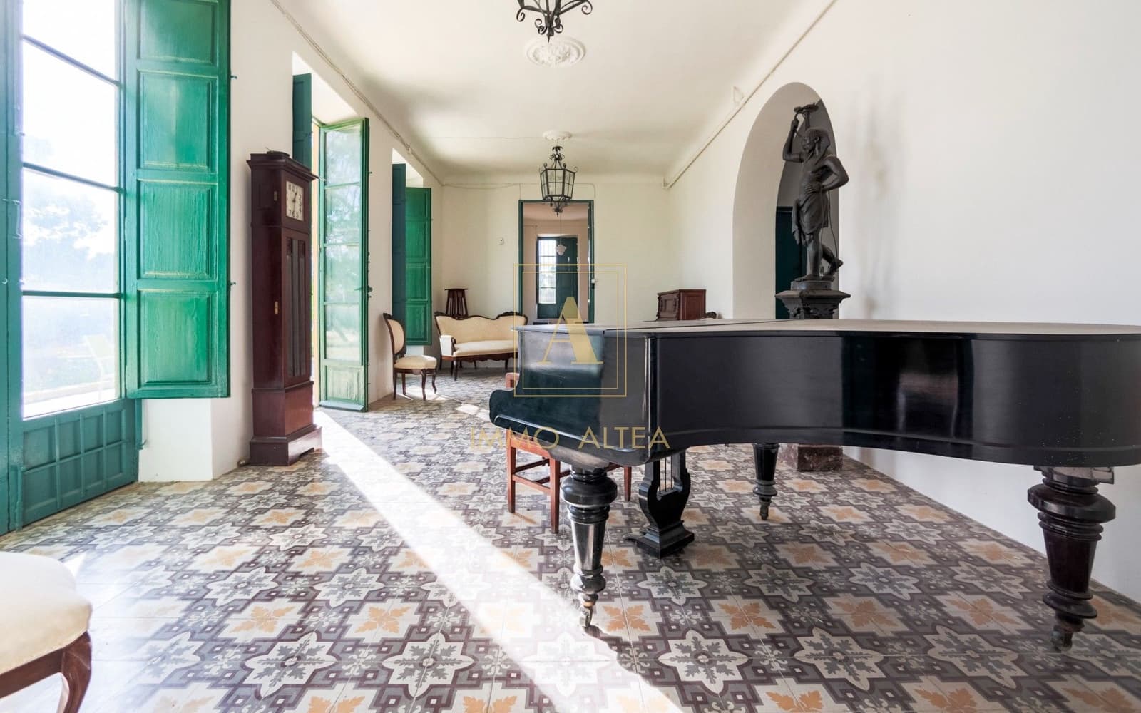 Chalet de 7 habitaciones en Alicante / Alacant ciudad en venta con garaje - 995.000 € (Ref: 9939310)