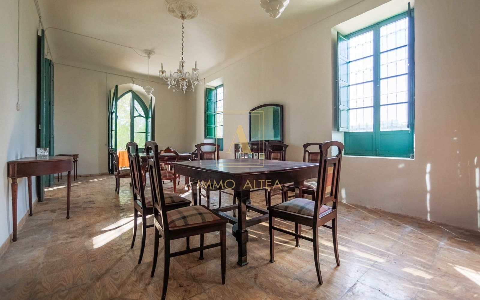 Chalet de 7 habitaciones en Alicante / Alacant ciudad en venta con garaje - 995.000 € (Ref: 9939310)