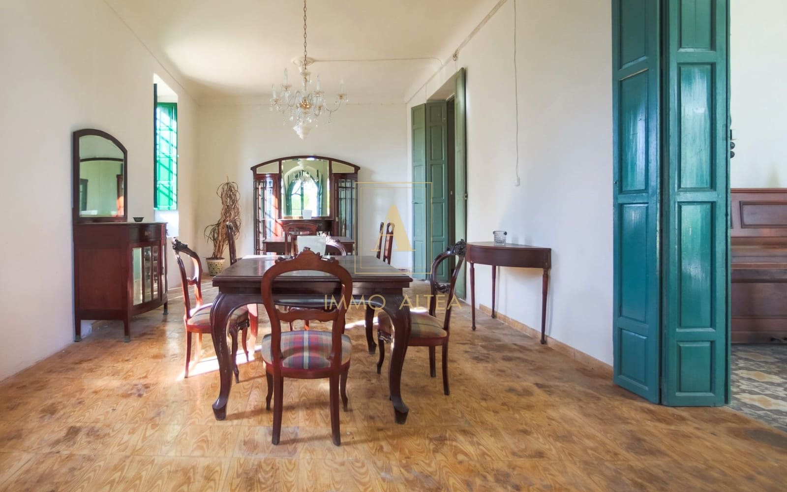 Chalet de 7 habitaciones en Alicante / Alacant ciudad en venta con garaje - 995.000 € (Ref: 9939310)
