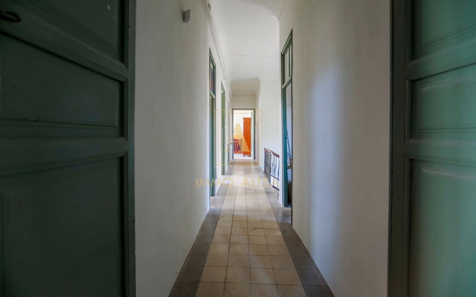 Chalet de 7 habitaciones en Alicante / Alacant ciudad en venta con garaje - 995.000 € (Ref: 9939310)