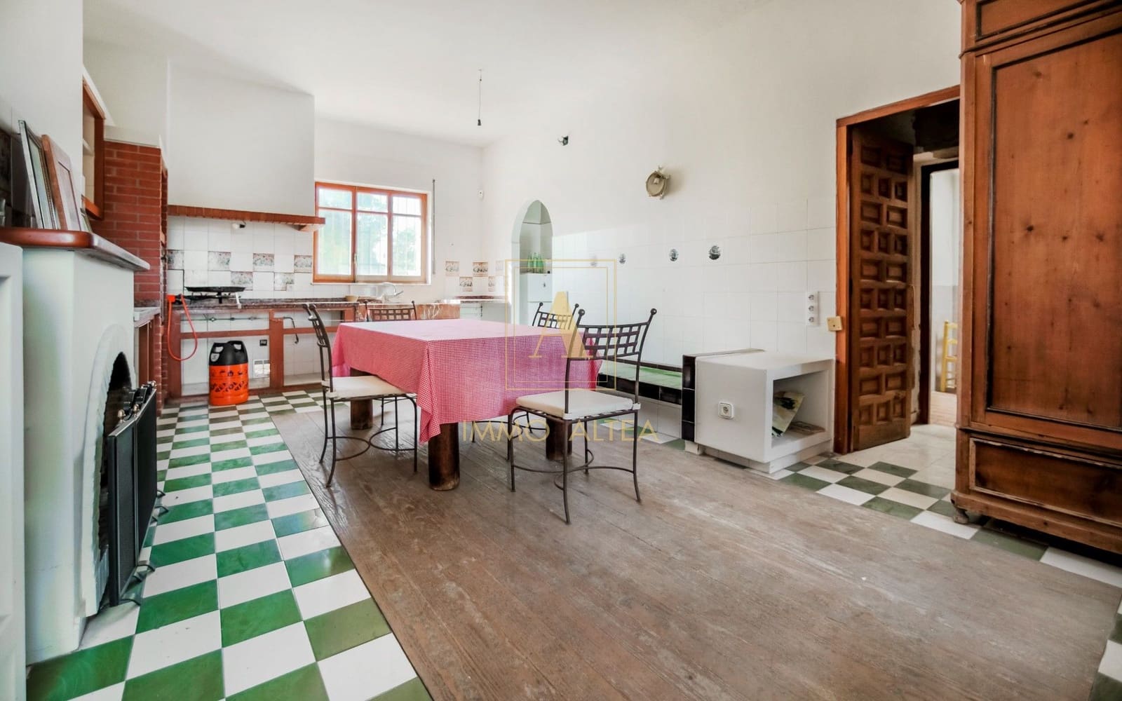 Chalet de 7 habitaciones en Alicante / Alacant ciudad en venta con garaje - 995.000 € (Ref: 9939310)