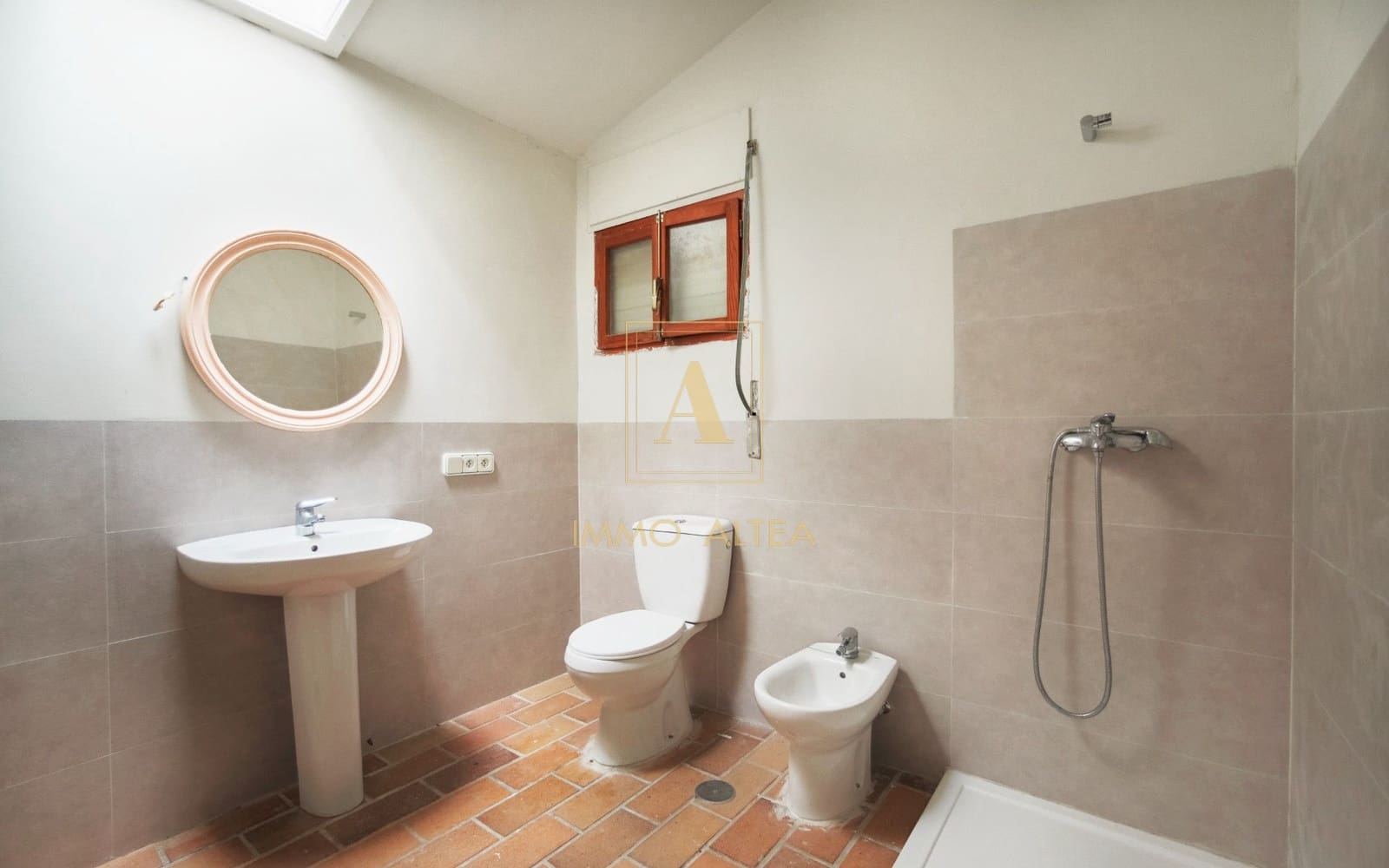 Chalet de 7 habitaciones en Alicante / Alacant ciudad en venta con garaje - 995.000 € (Ref: 9939310)
