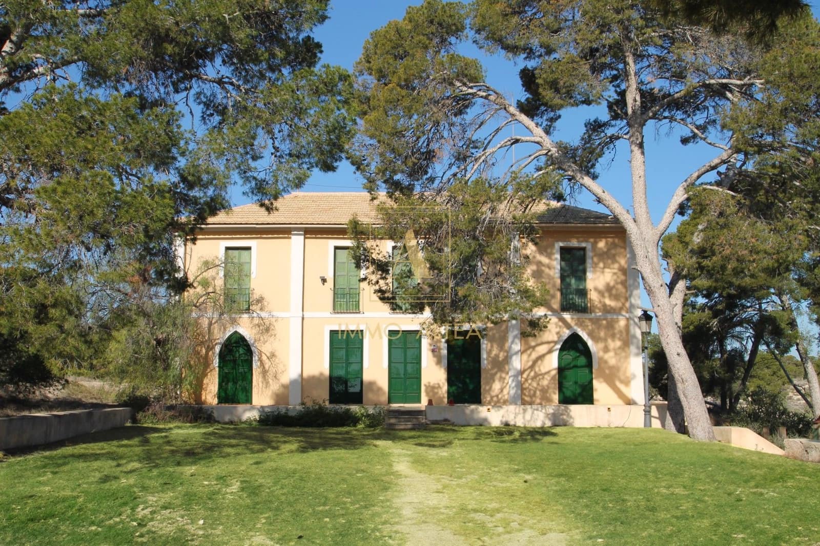 Chalet de 7 habitaciones en Alicante / Alacant ciudad en venta con garaje - 995.000 € (Ref: 9939310)