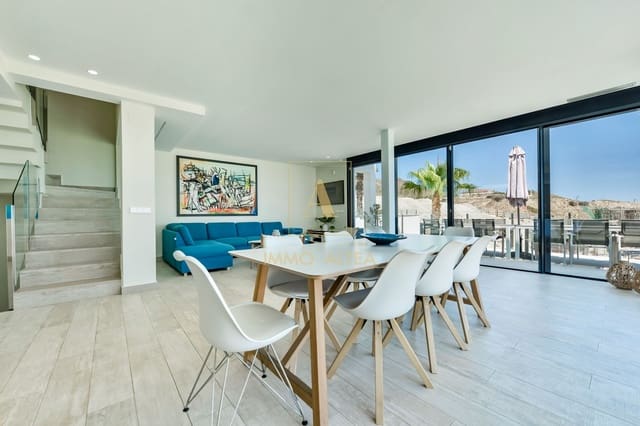 5 slaapkamer Villa te koop in Finestrat met zwembad - € 975.000 (Ref: 9953218)