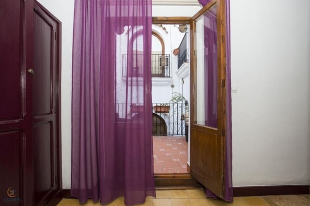 6 soveværelse Guesthouse/B & B til salg i Oliva - € 350.000 (Ref: 8416220)