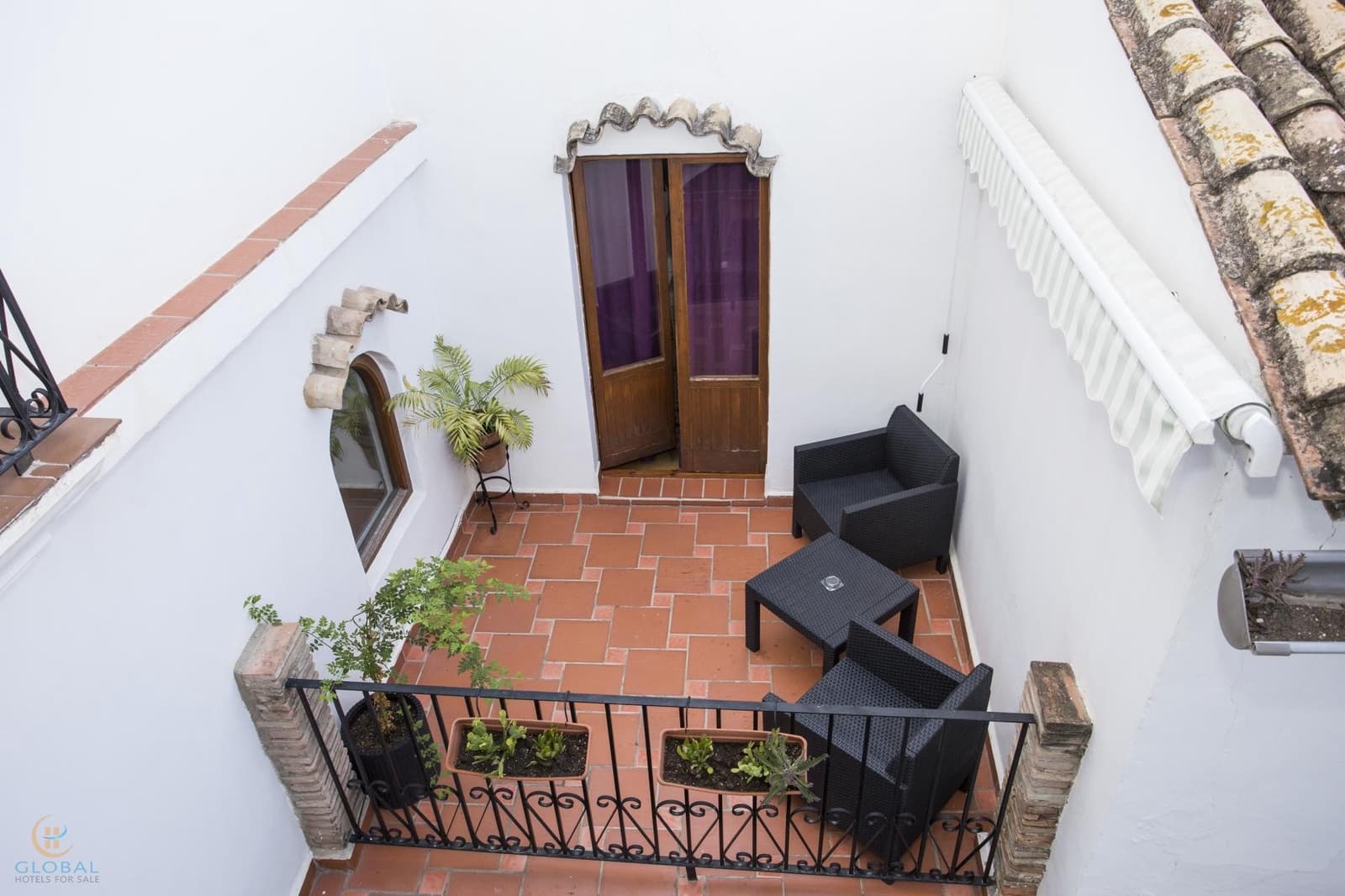 6 soveværelse Guesthouse/B & B til salg i Oliva - € 350.000 (Ref: 8416220)