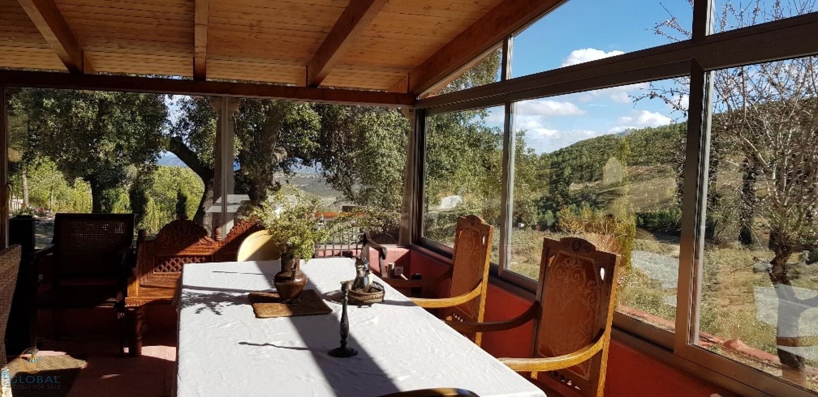 8 soveværelse Guesthouse/B & B til salg i Montesa med swimmingpool garage - € 1.300.000 (Ref: 8424334)