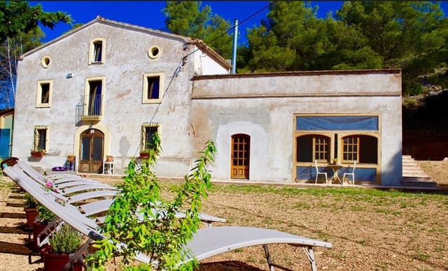 6 bedroom Guesthouse/B & B for sale in Sitges with pool - € 450,000 (Ref: 8489619)