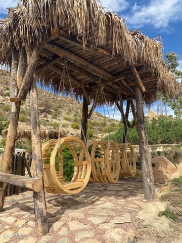 200 bedroom Hotel for sale in El Campello with pool garage - € 5,000,000 (Ref: 8577743)