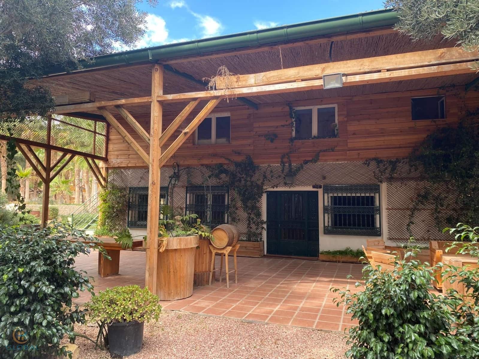 200 soveværelse Hotel til salg i El Campello med swimmingpool garage - € 5.000.000 (Ref: 8577743)