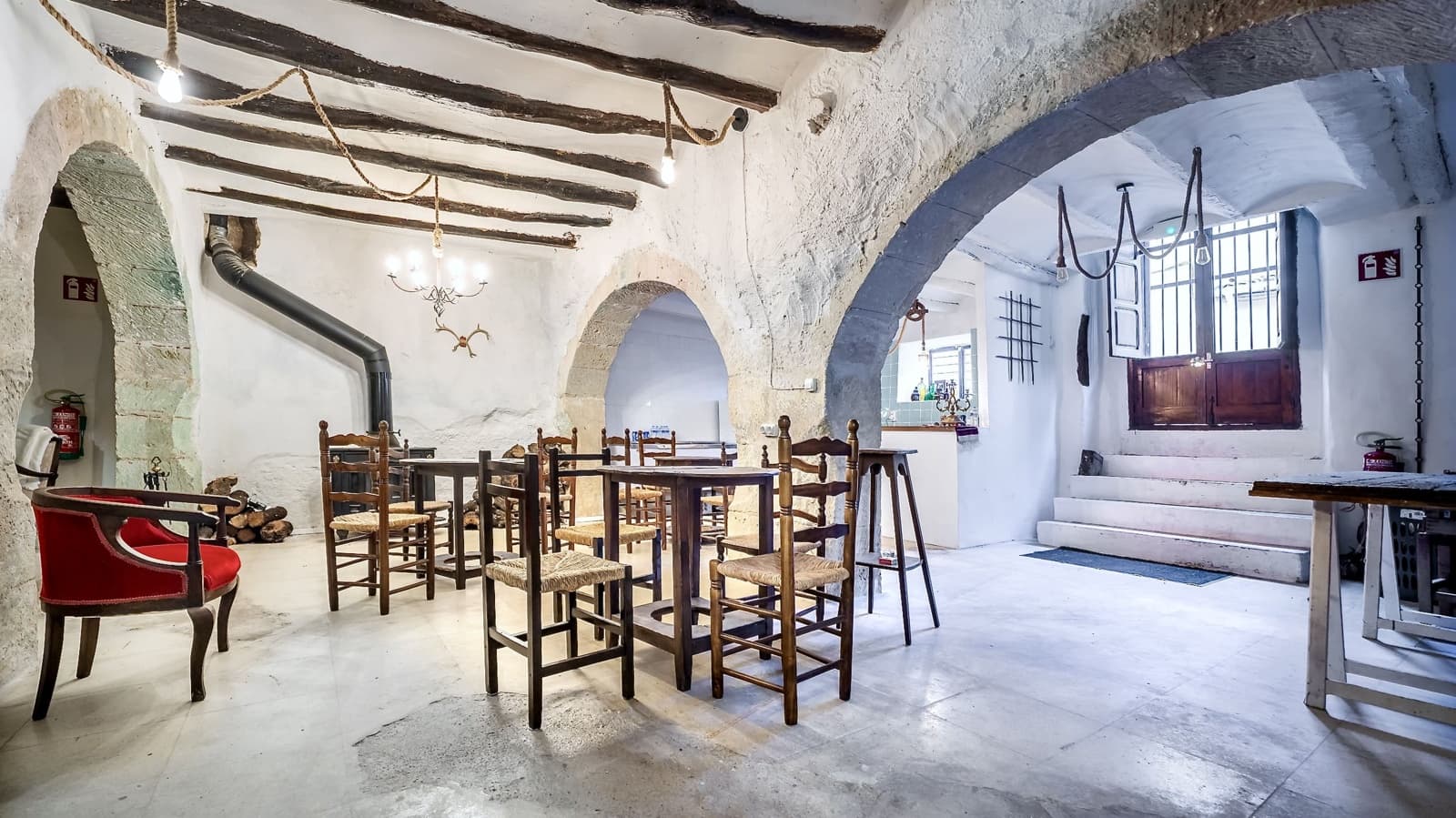 6 bedroom Guesthouse/B & B for sale in Alcoy / Alcoi - € 300,000 (Ref: 8758058)