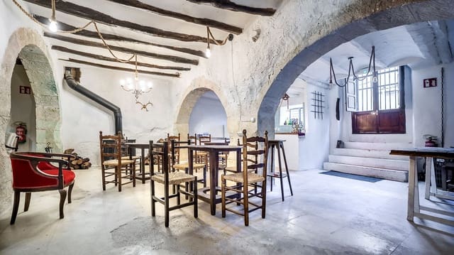 6 soveværelse Guesthouse/B & B til salg i Alcoy / Alcoi - € 300.000 (Ref: 8758058)