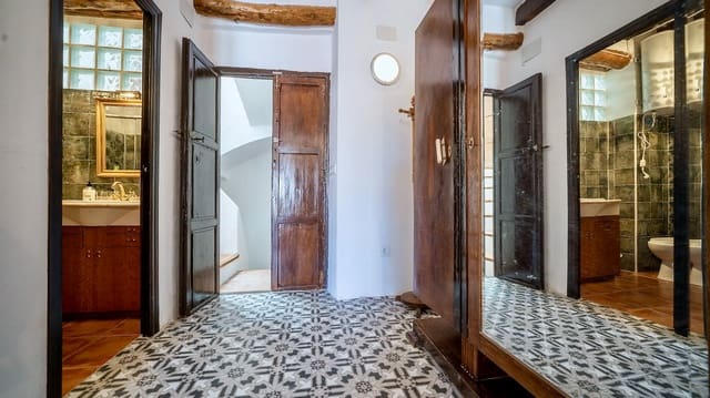 6 soveværelse Guesthouse/B & B til salg i Alcoy / Alcoi - € 300.000 (Ref: 8758058)