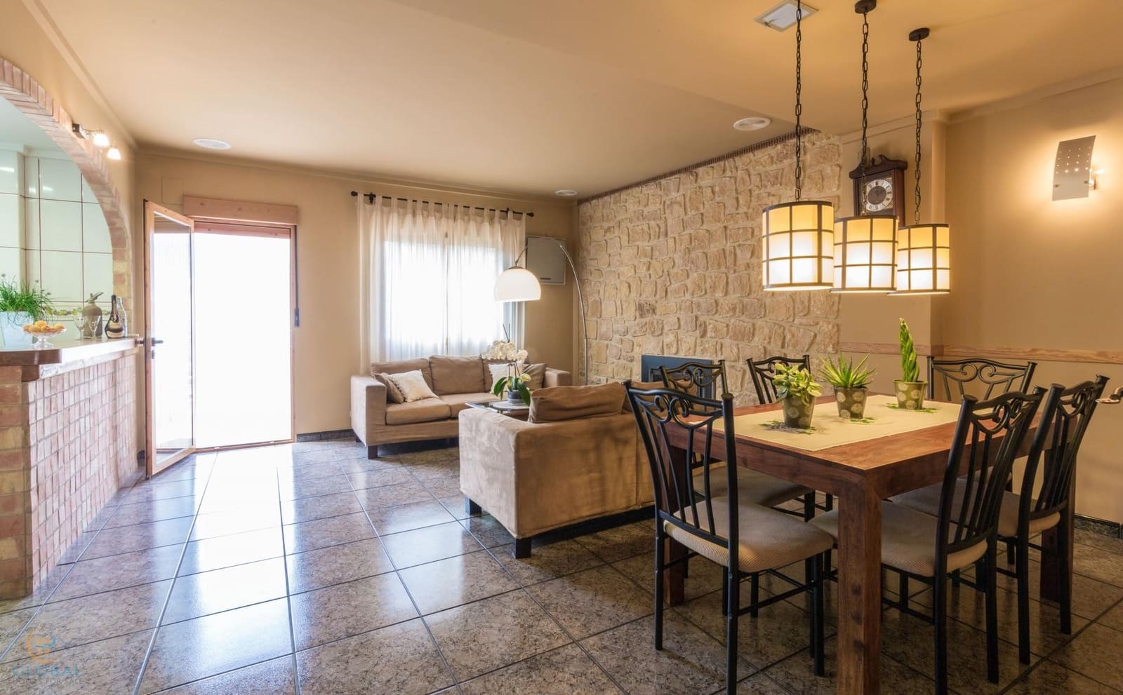 5 soveværelse Guesthouse/B & B til salg i Orba - € 459.000 (Ref: 8793878)