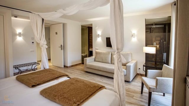 8 bedroom Hotel for sale in Ezcaray - € 985,000 (Ref: 8793883)