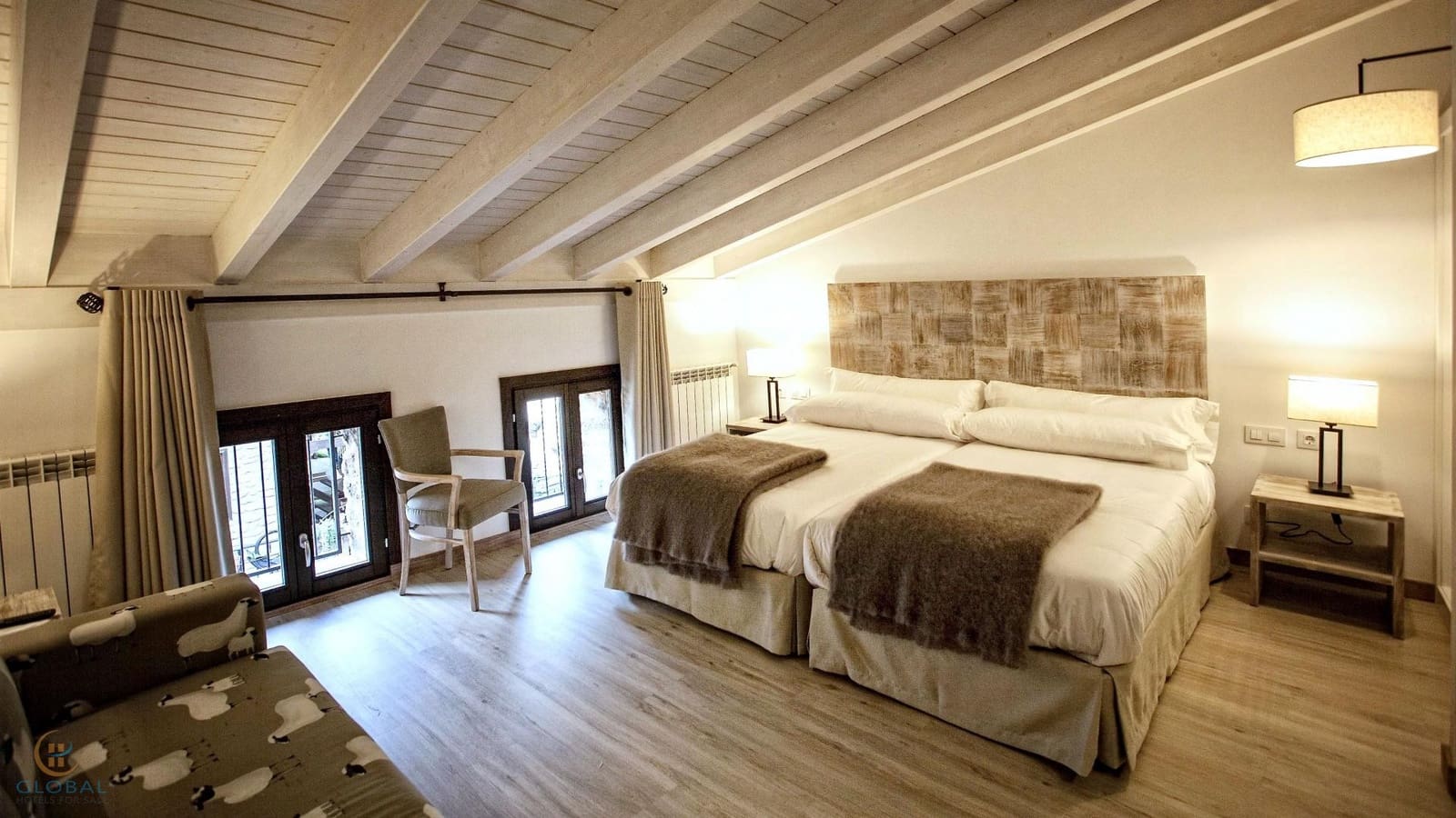 8 sypialnia Hotel na sprzedaż w Ezcaray - 985 000 € (Ref: 8793883)