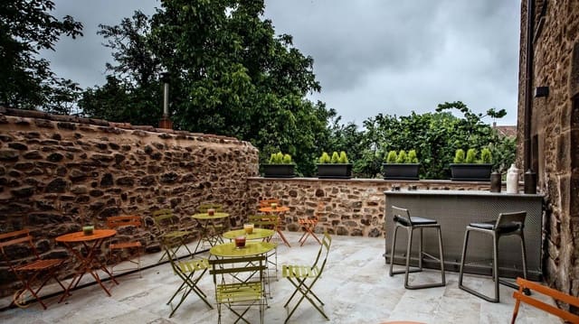 8 bedroom Hotel for sale in Ezcaray - € 985,000 (Ref: 8793883)