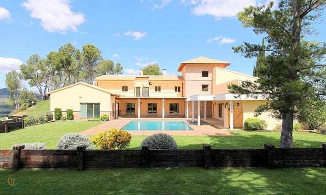 9 soveværelse Finca/Landehus til salg i Alcoy / Alcoi med swimmingpool garage - € 2.500.000 (Ref: 9126957)