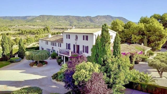 17 bedroom Hotel for sale in Alicante / Alacant city with pool garage - € 4,600,000 (Ref: 9793234)