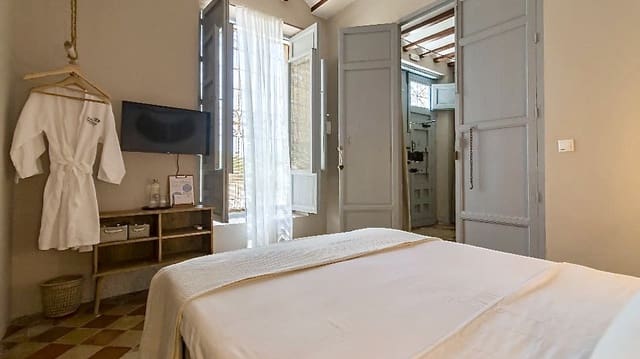 9 sypialnia Pensjonat na sprzedaż w Pinoso z basenem - 1 225 000 € (Ref: 9877116)