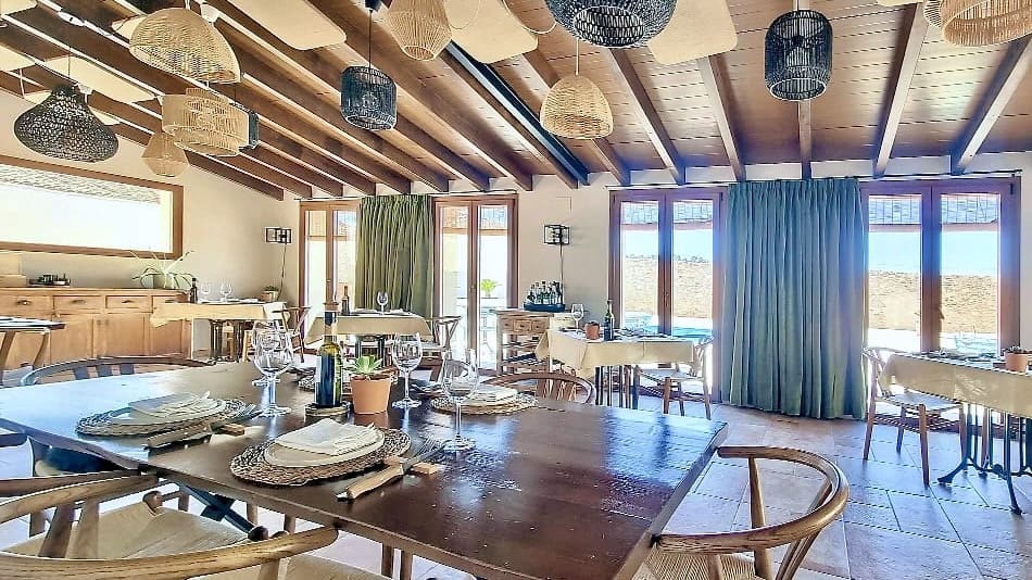 9 bedroom Guesthouse/B & B for sale in Pinoso with pool - € 1,225,000 (Ref: 9877116)