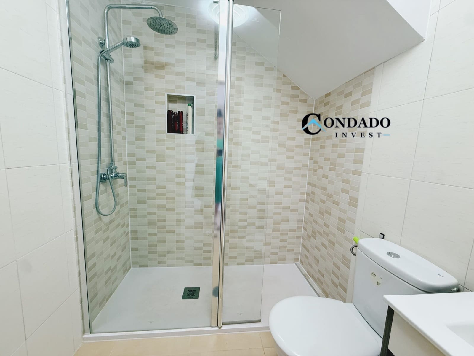 2 soveværelse Lejlighed til salg i Alhama de Murcia med swimmingpool - € 126.000 (Ref: 10004567)