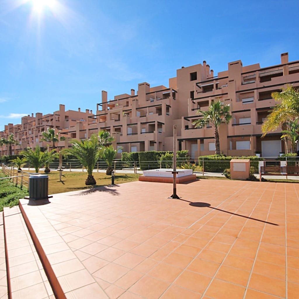 2 sypialnia Apartament na sprzedaż w Condado de Alhama z basenem - 97 000 € (Ref: 9051150)